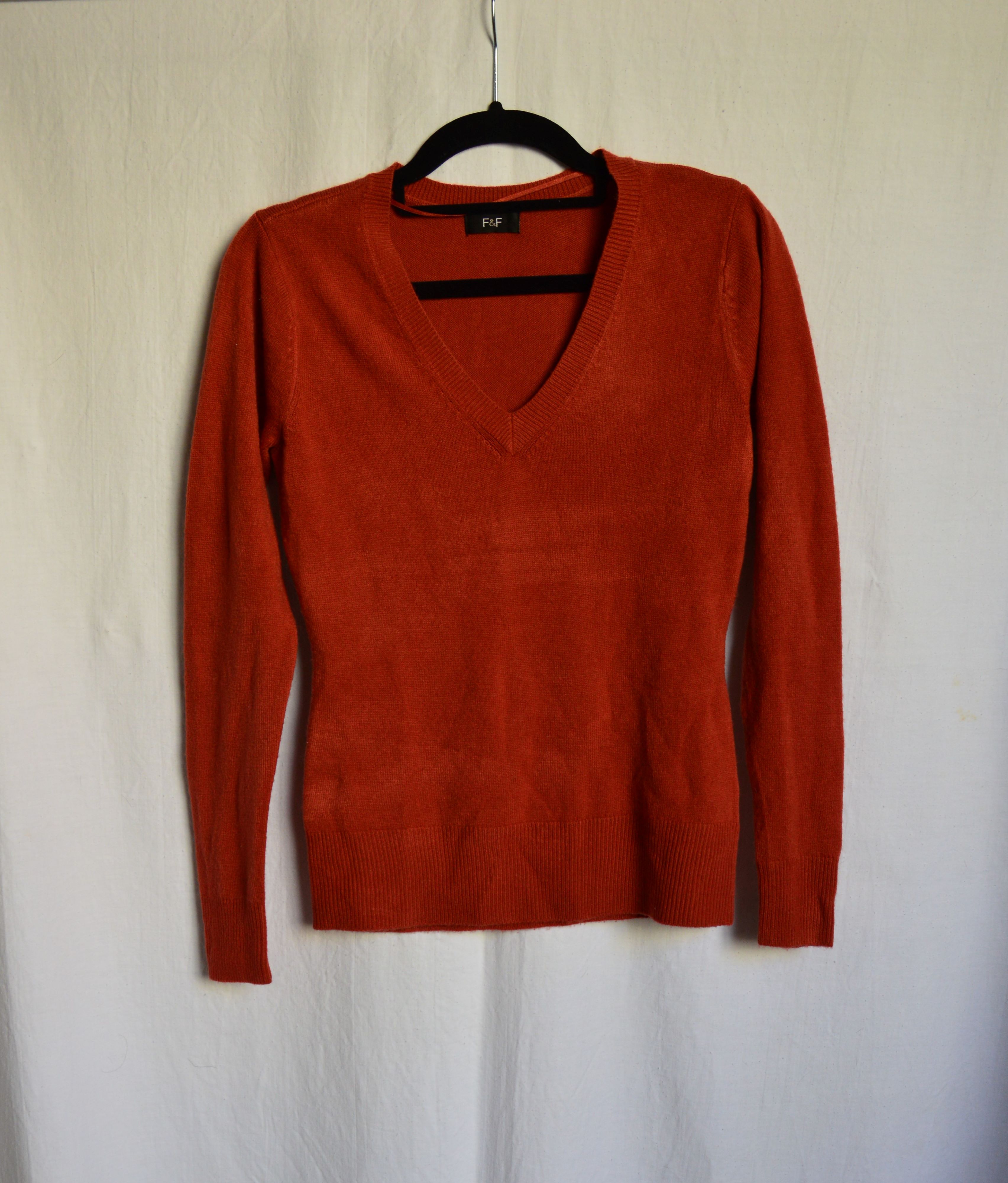 rust v neck_1