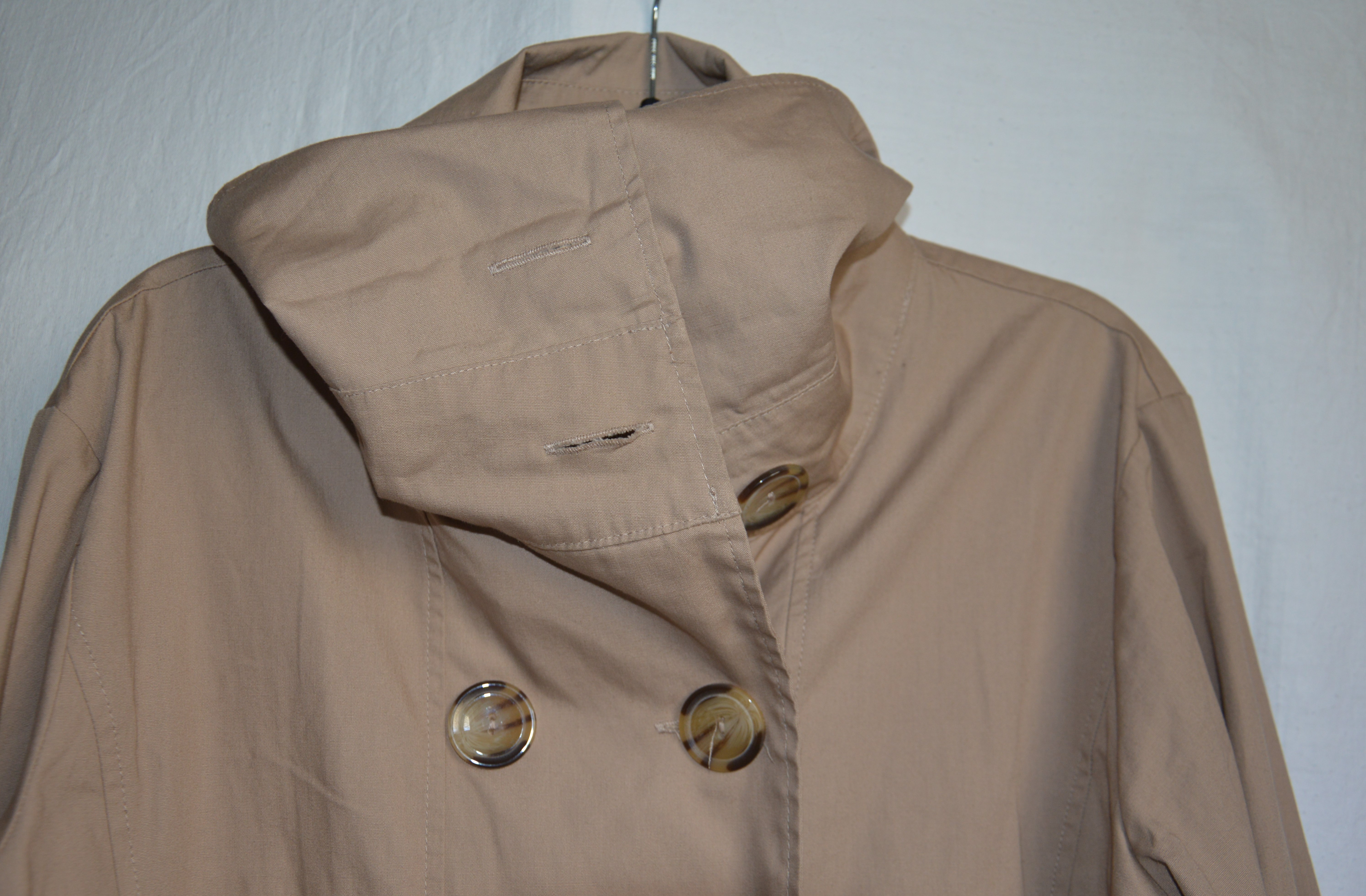 short trenchcoat-detail1